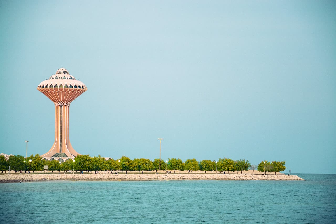 من كورنيش الخبر إلى مركز الملك عبد العزيز الثقافي العالمي "إثراء"