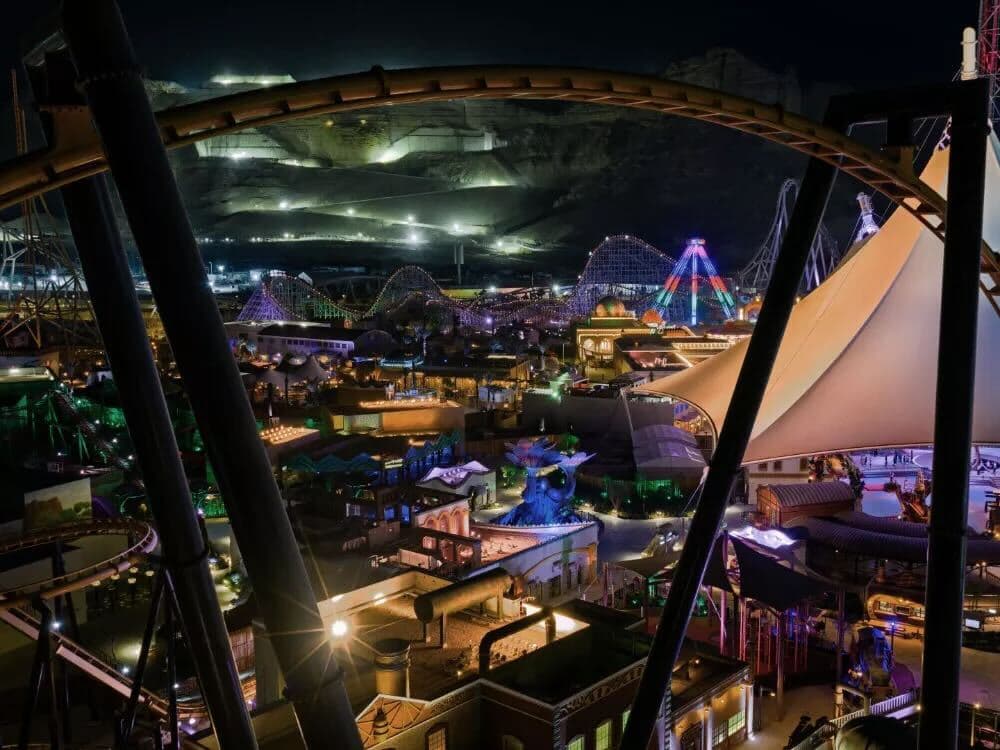 إقامة ليلتين في فندق 4 نجوم مع تذاكر Six Flags  لخمس أفراد  