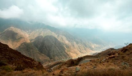 باقه 4 ليالي في عسير مع تجارب لا تنسى الهايكنق و زياره مزارع البن