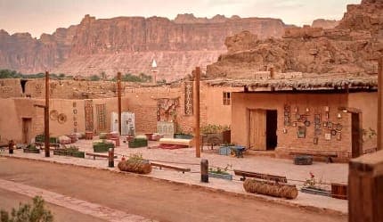 جولة بين روائع العلا جبل الفيل والبلدة القديمة