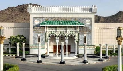 باقة عمرة العائلة – لمدة 7 أيام بين سحر جدة وروحانية مكة