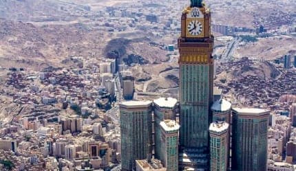 رحلة الفخامة بين مكة والعلا والبحر الأحمر