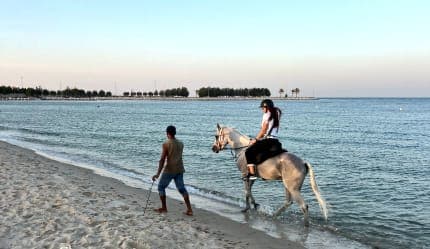 ركوب الخيل في الخبر